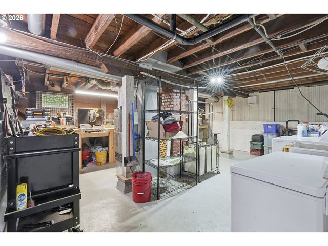 3203 Se 66TH Ave, Portland, OR 97206