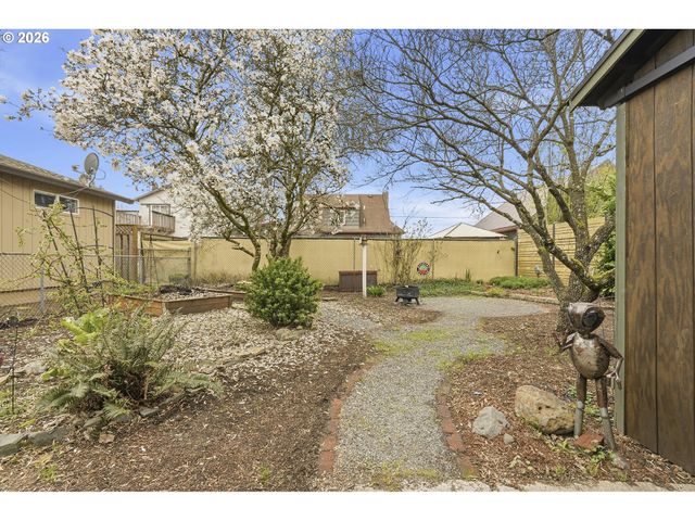 3203 Se 66TH Ave, Portland, OR 97206