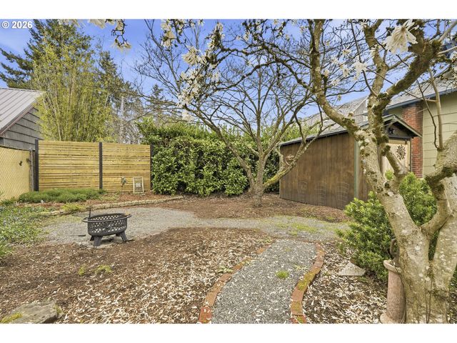 3203 Se 66TH Ave, Portland, OR 97206