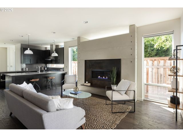 3517 N ALBINA Ave, Portland, OR 97227