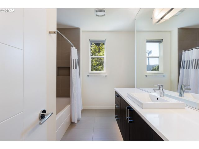 3517 N ALBINA Ave, Portland, OR 97227