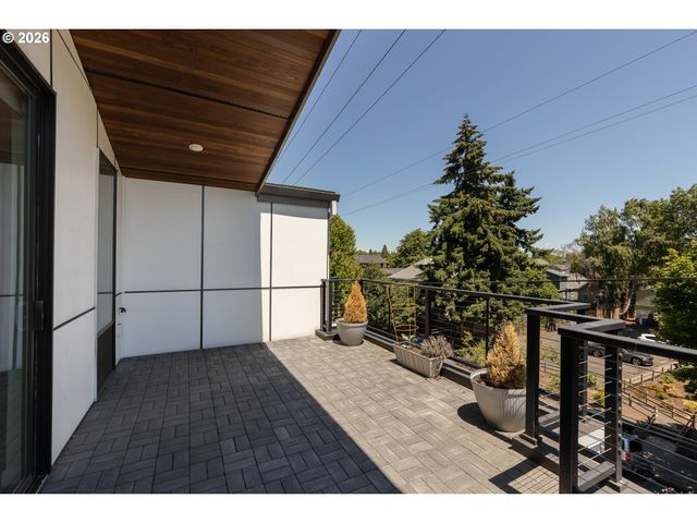 3517 N ALBINA Ave, Portland, OR 97227