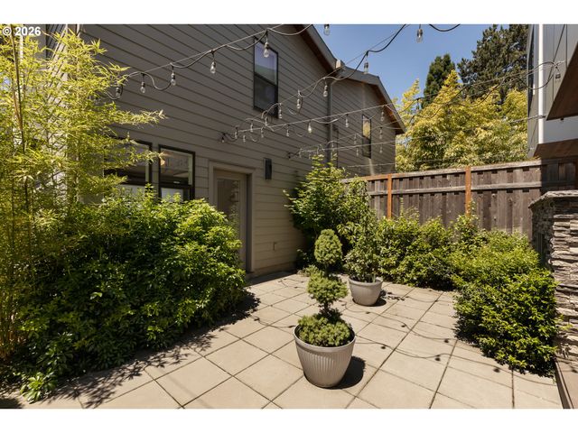 3517 N ALBINA Ave, Portland, OR 97227