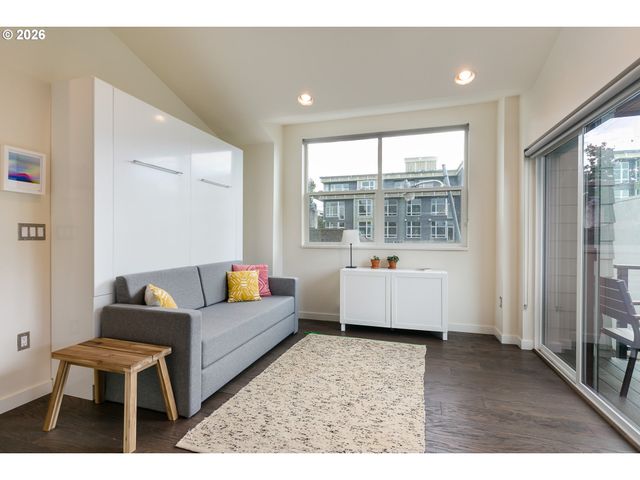 3517 N ALBINA Ave, Portland, OR 97227