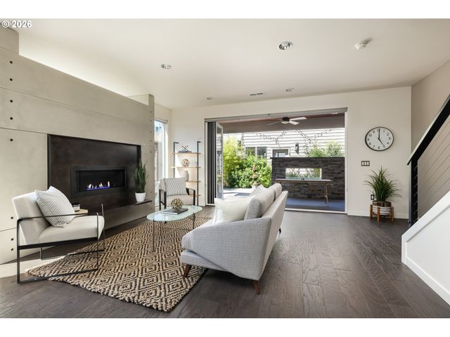 3517 N ALBINA Ave, Portland, OR 97227