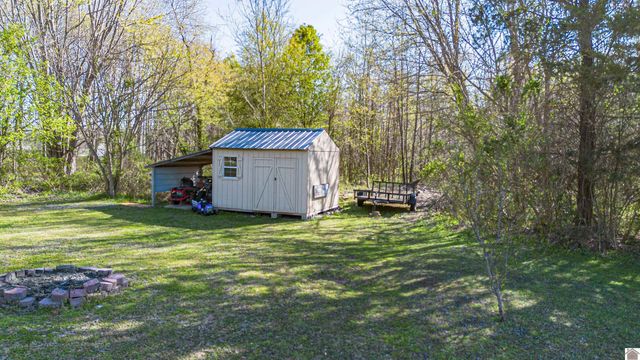 4670 Magruder Village, Kevil, KY 42053