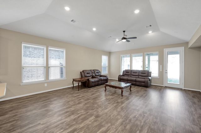 2026 Parnevik Place, Conroe, TX 77304