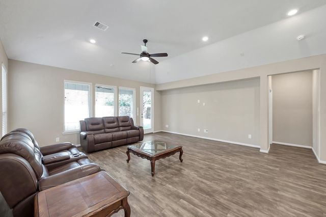 2026 Parnevik Place, Conroe, TX 77304