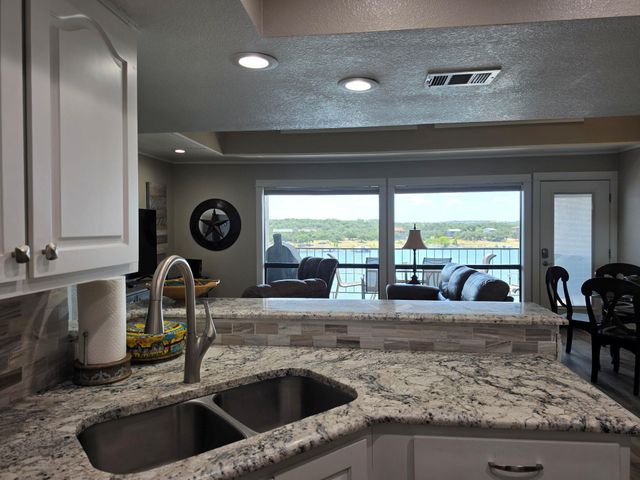 1601 Judy Lynn DR 212, Spicewood, TX 78669