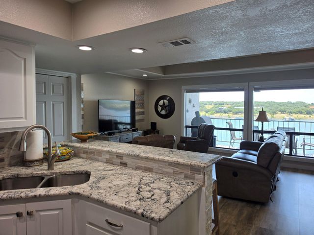 1601 Judy Lynn DR 212, Spicewood, TX 78669
