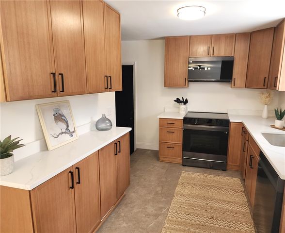 75 Everclay Drive, Greece, NY 14616