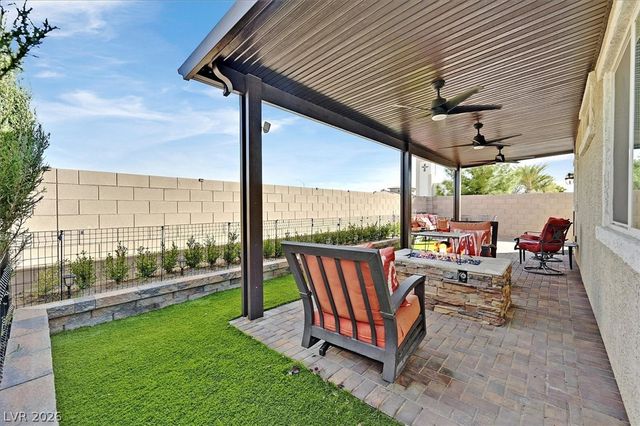 8094 Tulip Bulb Street, Las Vegas, NV 89113