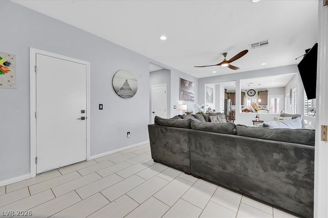 8094 Tulip Bulb Street, Las Vegas, NV 89113