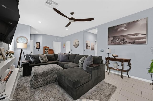 8094 Tulip Bulb Street, Las Vegas, NV 89113