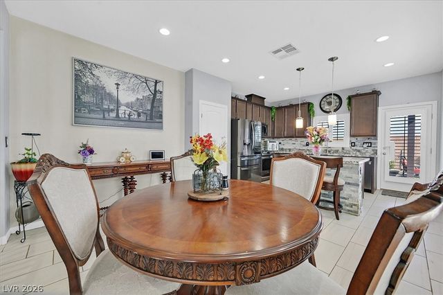 8094 Tulip Bulb Street, Las Vegas, NV 89113