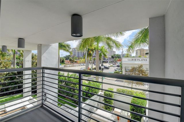 155 E Boca Raton Rd TH1, Boca Raton, FL 33432