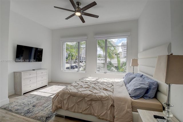 155 E Boca Raton Rd TH1, Boca Raton, FL 33432