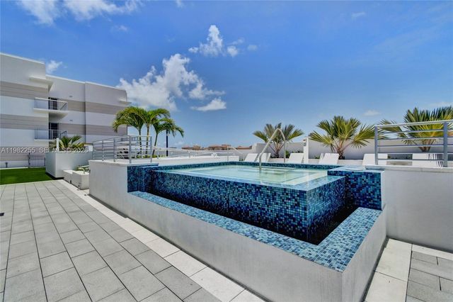 155 E Boca Raton Rd TH1, Boca Raton, FL 33432