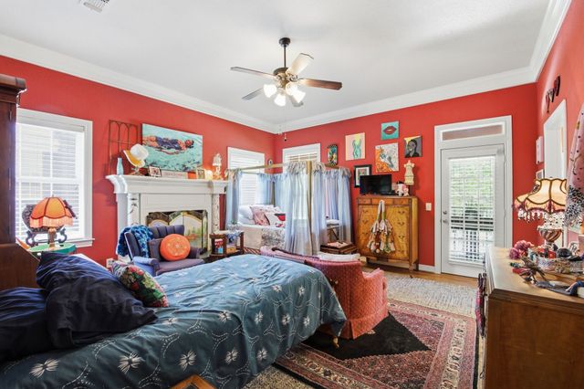 306 W Spring Street, Weatherford, TX 76086