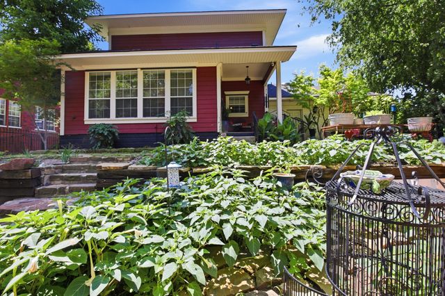 306 W Spring Street, Weatherford, TX 76086