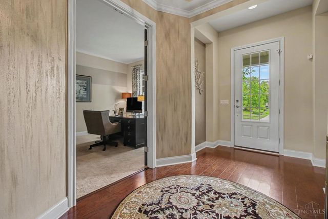 8961 Oakcrest Way, West Chester, OH 45069