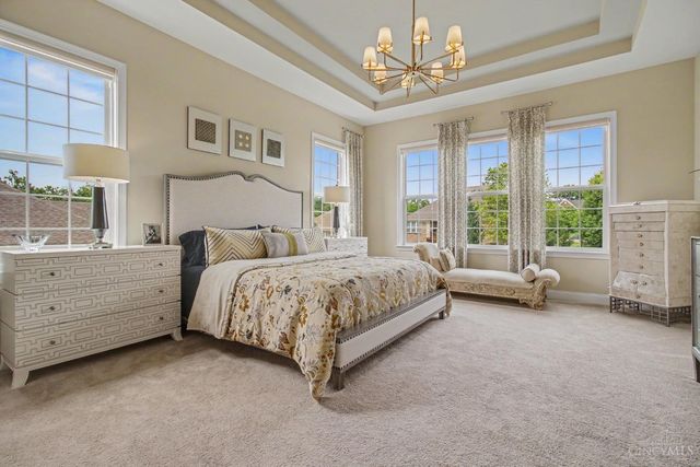 8961 Oakcrest Way, West Chester, OH 45069