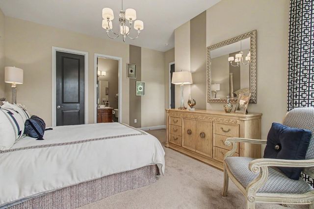 8961 Oakcrest Way, West Chester, OH 45069