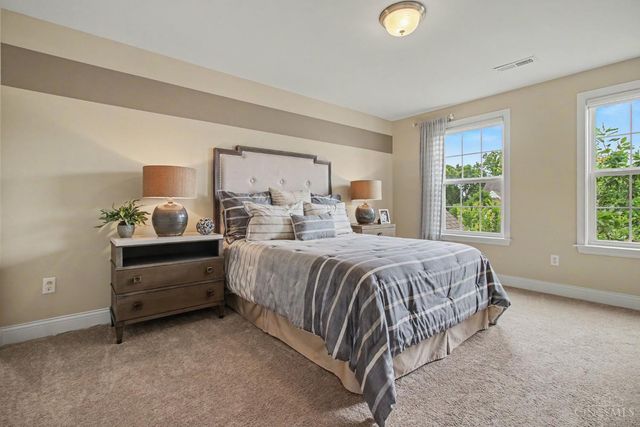 8961 Oakcrest Way, West Chester, OH 45069