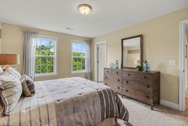 8961 Oakcrest Way, West Chester, OH 45069