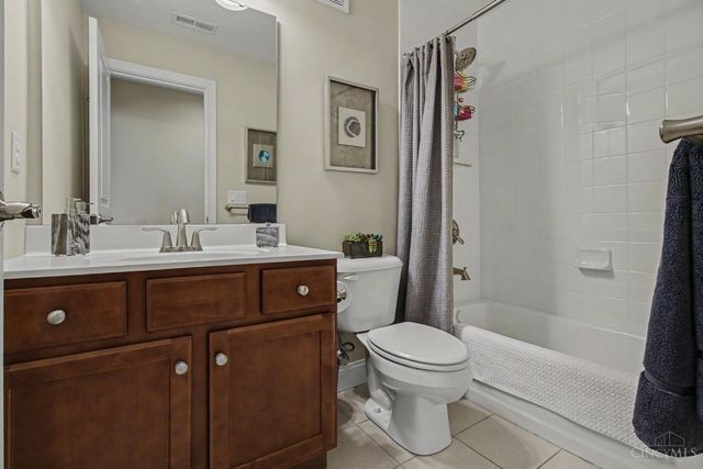 8961 Oakcrest Way, West Chester, OH 45069