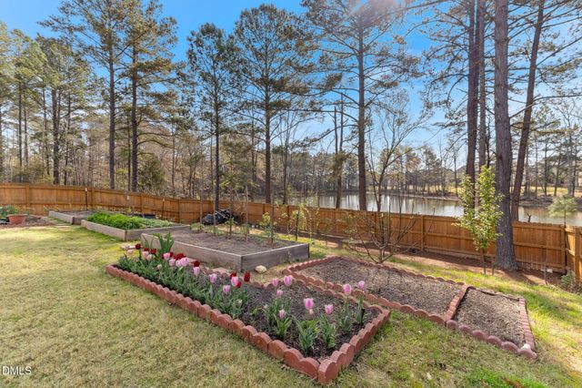 60 Waterview Way, Franklinton, NC 27525