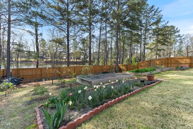 60 Waterview Way, Franklinton, NC 27525