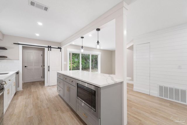 4023 Sandy Bluff Dr, Gulf Breeze, FL 32563