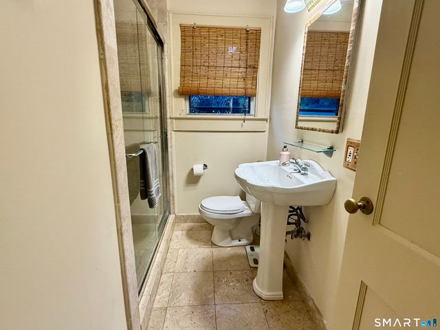 3330 Old Town Road, Bridgeport, CT 06606