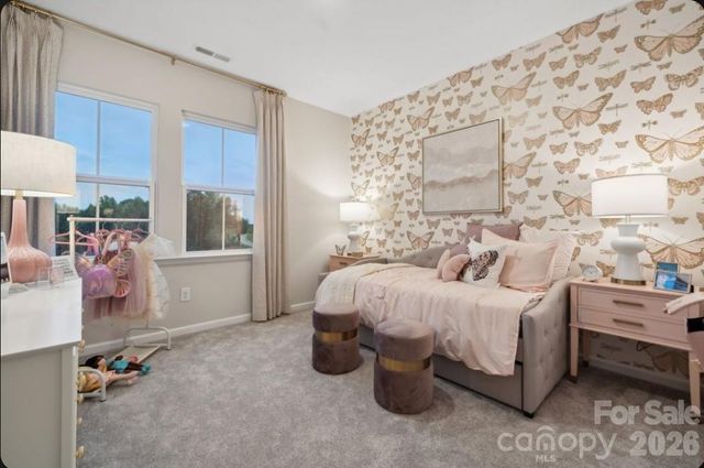 21249 Lake Run Drive, Charlotte, NC 28278
