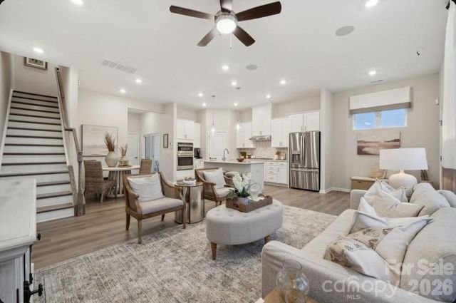 21249 Lake Run Drive, Charlotte, NC 28278