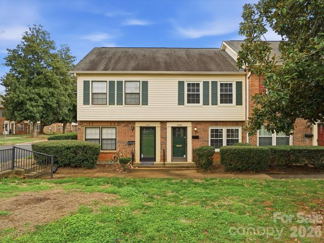 4640 Old Lantern Way, Charlotte, NC 28212