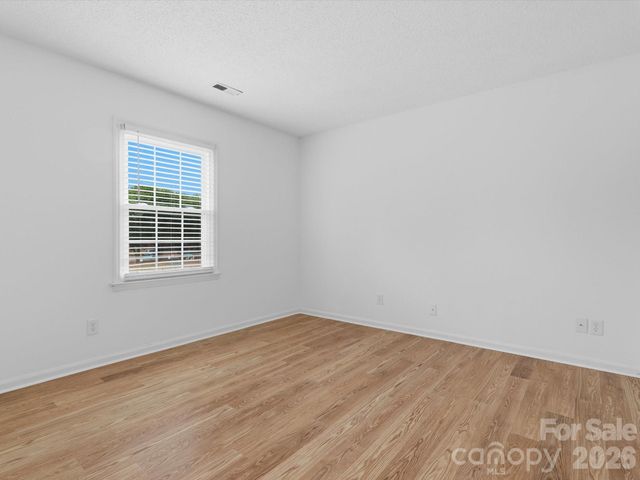 4640 Old Lantern Way, Charlotte, NC 28212