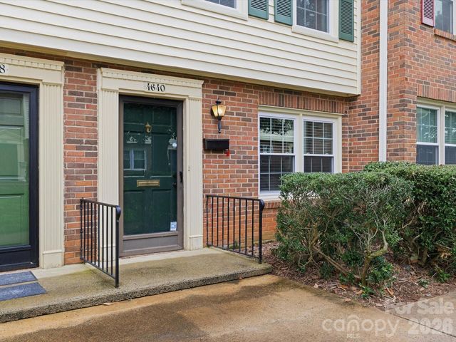 4640 Old Lantern Way, Charlotte, NC 28212