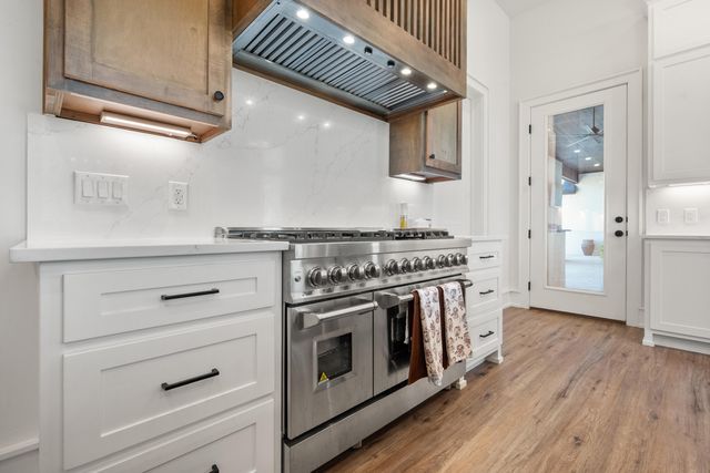 17609 County Rd 1800, Lubbock, TX 79424