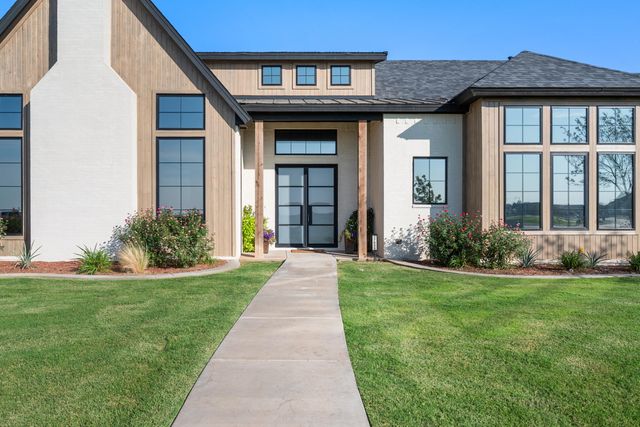 17609 County Rd 1800, Lubbock, TX 79424