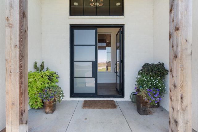 17609 County Rd 1800, Lubbock, TX 79424