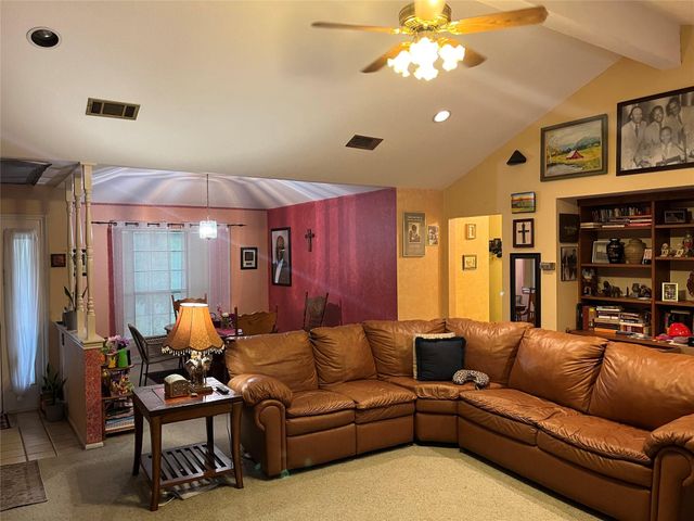 207 Flint Ridge ST, Bastrop, TX 78602