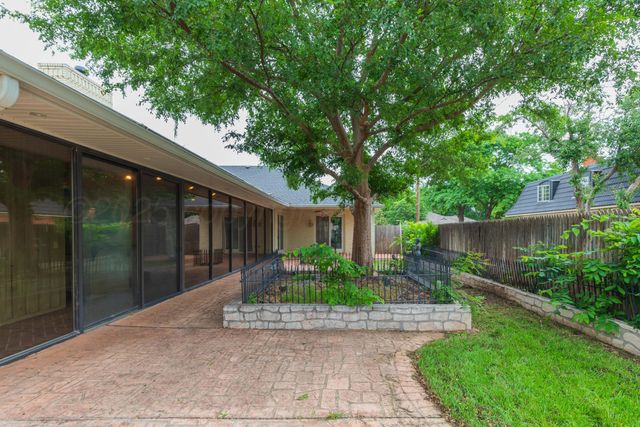 4102 PARAMOUNT Boulevard, Amarillo, TX 79109