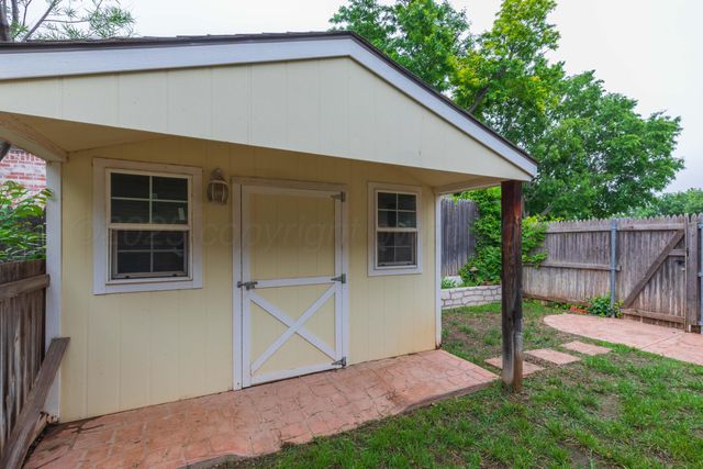 4102 PARAMOUNT Boulevard, Amarillo, TX 79109