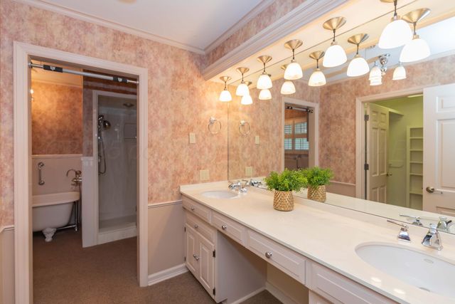 4102 PARAMOUNT Boulevard, Amarillo, TX 79109