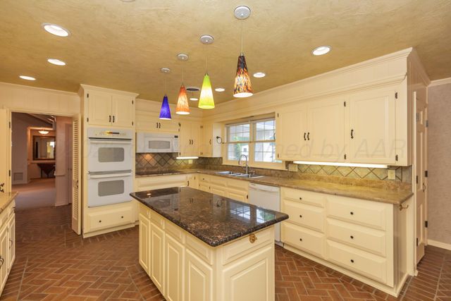 4102 PARAMOUNT Boulevard, Amarillo, TX 79109