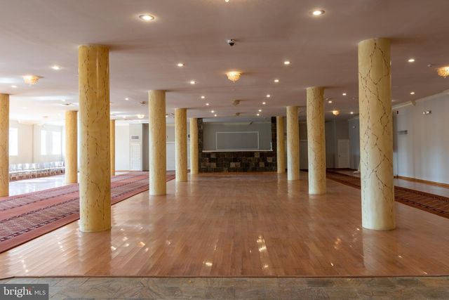 2613 W HUNTING PARK AVE, Philadelphia, PA 19129