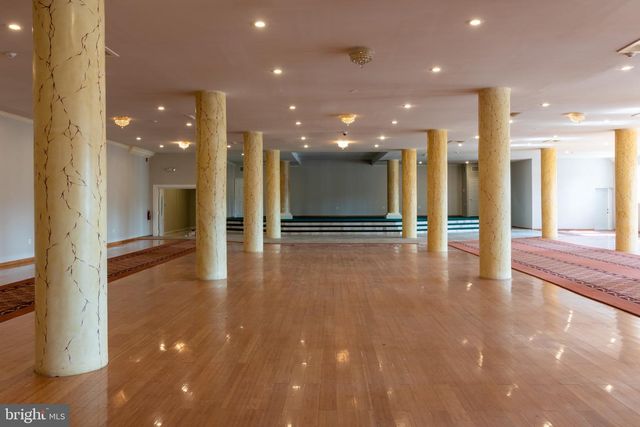 2613 W HUNTING PARK AVE, Philadelphia, PA 19129