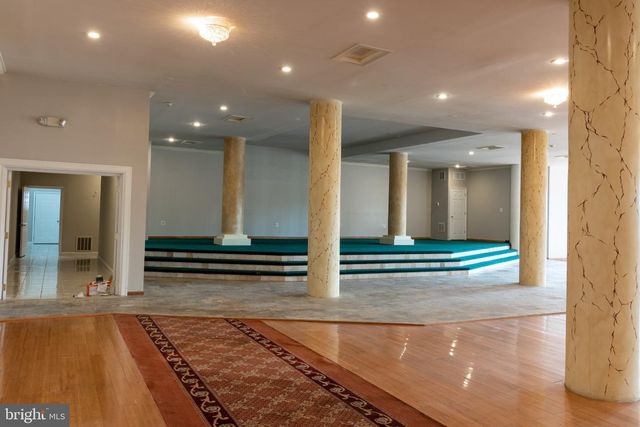 2613 W HUNTING PARK AVE, Philadelphia, PA 19129